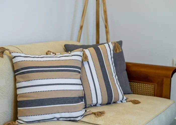 Eraora Lofts & Kefalonia Lakíthra